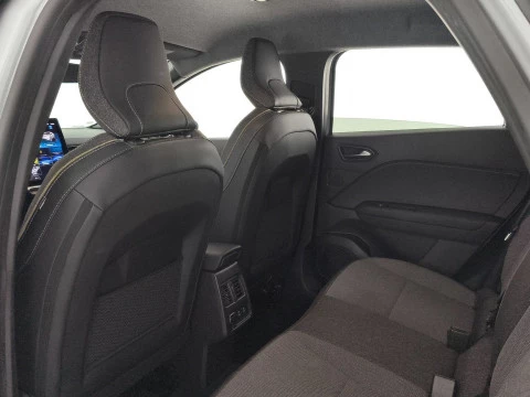 Renault Captur   techno E-Tech 145CV
