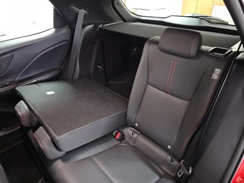 Lexus LBX 1.5 136cv HEV Elegant+ Black