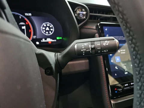 Lexus LBX 1.5 136cv HEV Elegant+ Black