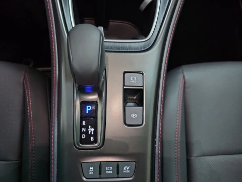 Lexus LBX 1.5 136cv HEV Elegant+ Black