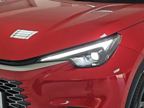 Lexus LBX 1.5 136cv HEV Elegant+ Black