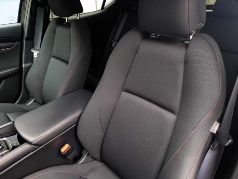 Mazda3 2025 2.5L E-SKYACTIV G MHEV 103KW (140CV) 6MT FWD HOMURA