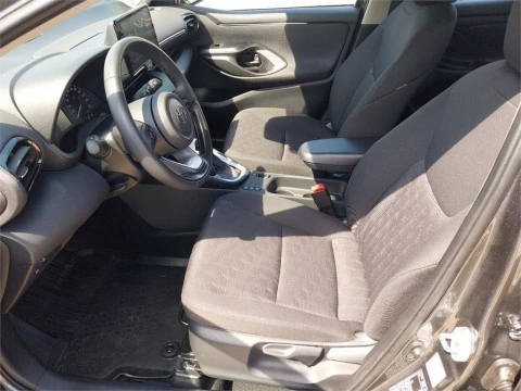 Toyota Yaris ACTIVE PLUS