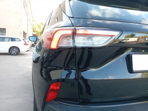 Ford Kuga Titanium 2.5 Duratec FHEV 140kW Auto