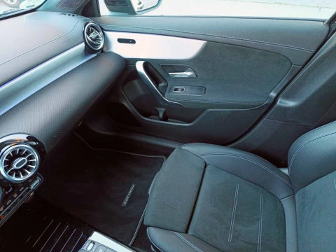 Mercedes-Benz Clase A 1.5 A 180 D 5P