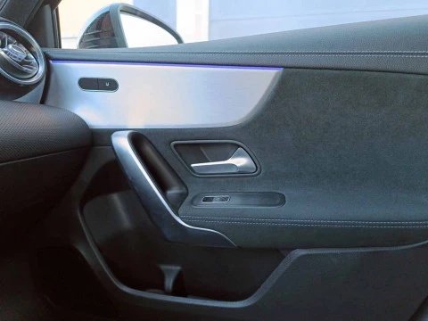 Mercedes-Benz Clase A 1.5 A 180 D 5P