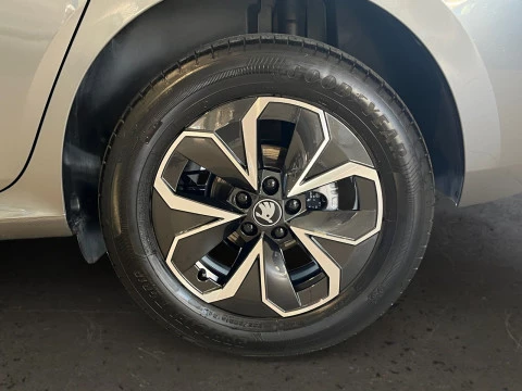 Skoda Kamiq 1.0 TSI 85KW (115CV) SELECTION