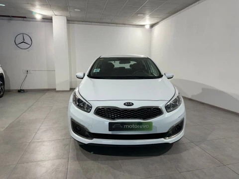 Kia Ceed 1.4 CVVT CONCEPT