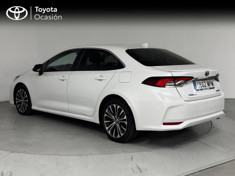 Toyota Corolla Sedán 140H STYLE