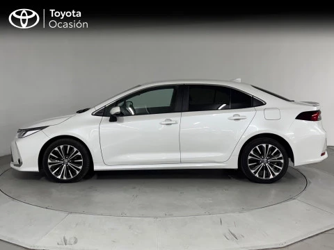 Toyota Corolla Sedán 140H STYLE