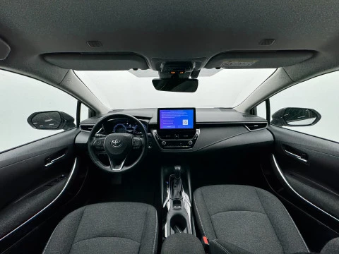 Toyota Corolla Sedán 140H STYLE