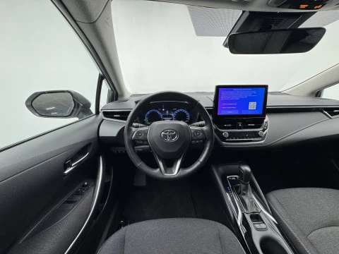 Toyota Corolla Sedán 140H STYLE