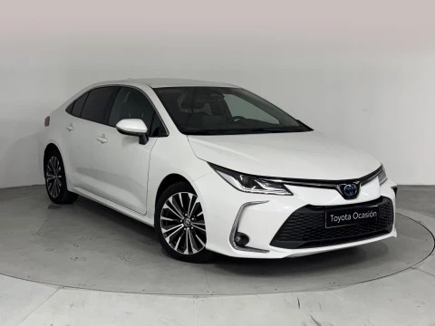 Toyota Corolla Sedán 140H STYLE
