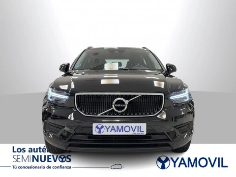 Volvo XC40 T3 Momentum Core Auto 120 kW (163 CV)