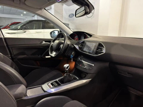 Peugeot 308 1.2 PURETECH S&S BUSINESS LINE 110