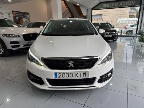 Peugeot 308 1.2 PURETECH S&S BUSINESS LINE 110