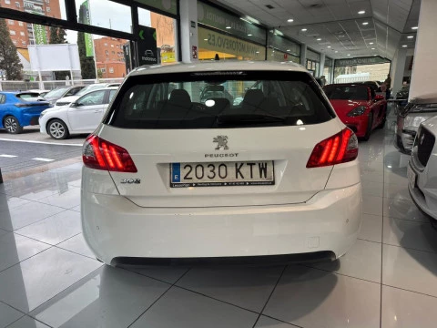 Peugeot 308 1.2 PURETECH S&S BUSINESS LINE 110