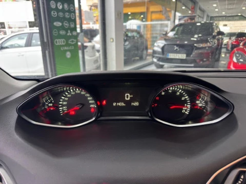 Peugeot 308 1.2 PURETECH S&S BUSINESS LINE 110