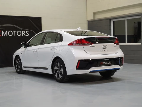 Hyundai IONIQ 1.6 GDI HEV Tecno DCT con trailer pack