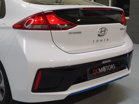 Hyundai IONIQ 1.6 GDI HEV Tecno DCT con trailer pack