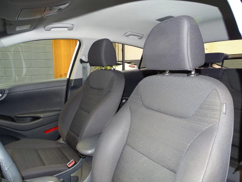 Hyundai IONIQ 1.6 GDI HEV Tecno DCT con trailer pack