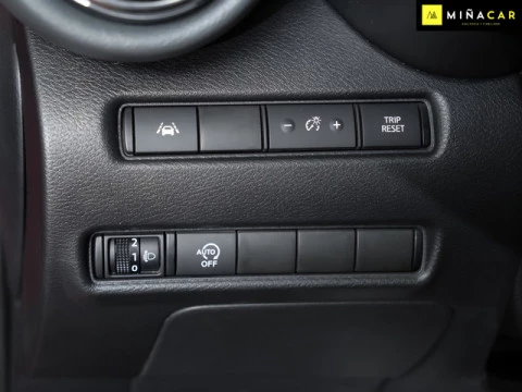 Nissan juke DIG-T Acenta 84 kW (114 CV)