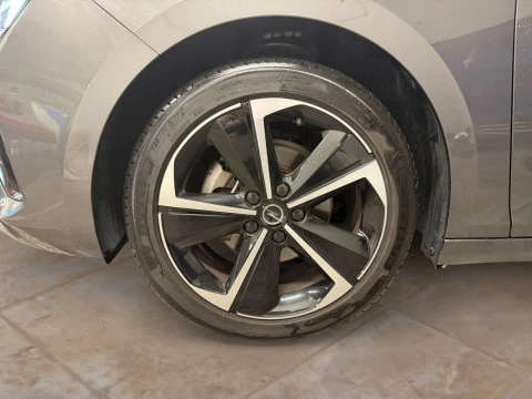 Opel Astra 1.2T XHT 96kW (130CV) GS