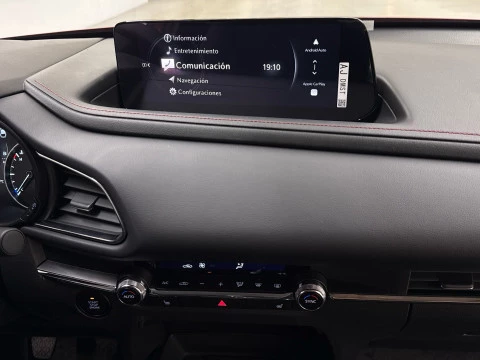 Mazda CX-30 e-SKYACTIV G AT Homura