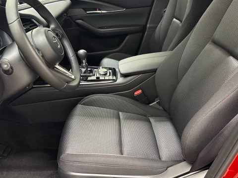 Mazda CX-30 e-SKYACTIV G AT Homura