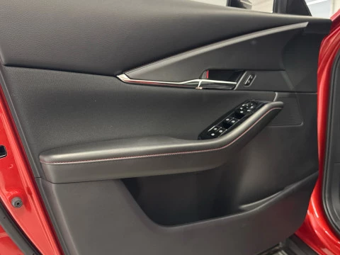 Mazda CX-30 e-SKYACTIV G AT Homura