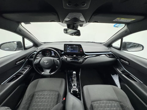 Toyota C-HR 2.0 180H Advance