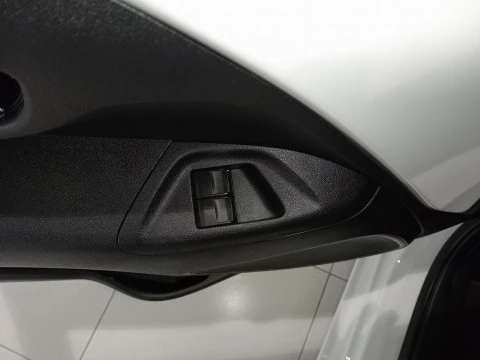 Toyota Aygo  70 x-play x-shift