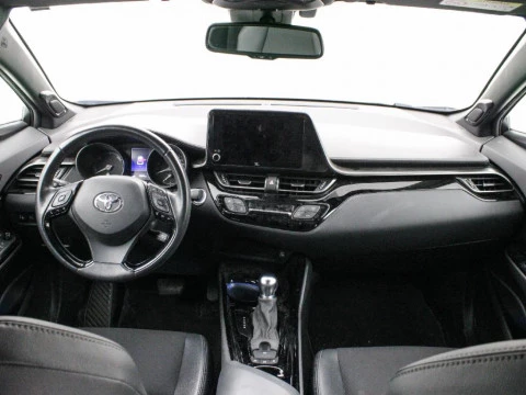 Toyota C-HR CH Toyota C-HR - MY22