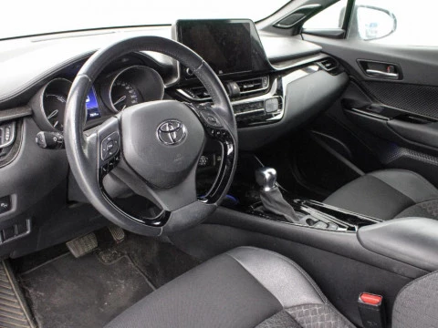 Toyota C-HR CH Toyota C-HR - MY22