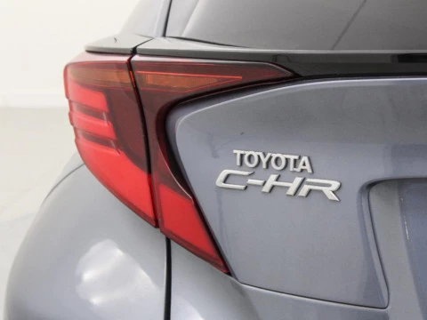 Toyota C-HR CH Toyota C-HR - MY22
