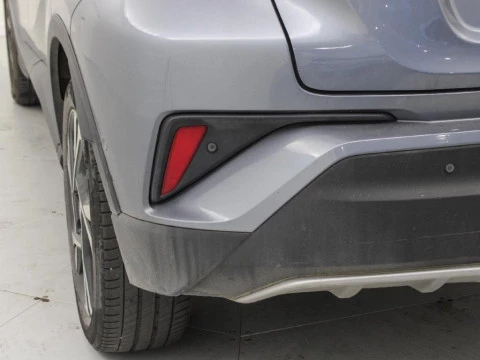 Toyota C-HR CH Toyota C-HR - MY22