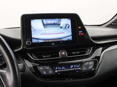 Toyota C-HR CH Toyota C-HR - MY22