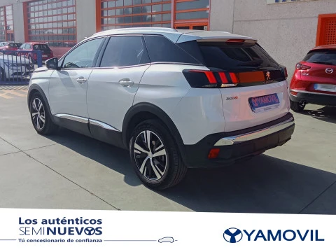 Peugeot 3008 PureTech 130 Allure EAT6 96 kW (130 CV)