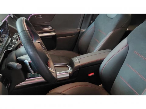 Mercedes-Benz GLA 200 D