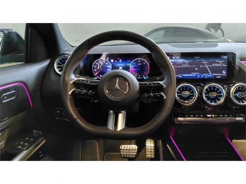 Mercedes-Benz GLA 200 D