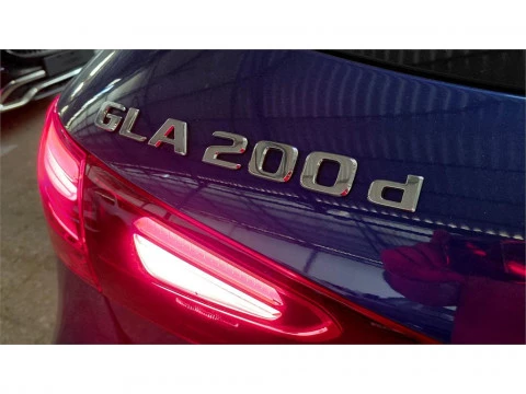 Mercedes-Benz GLA 200 D