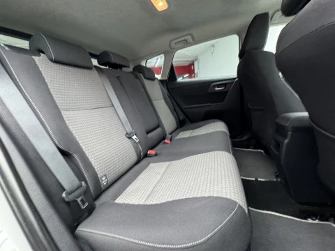 Toyota Auris 1.8 140H Hybrid Feel! Edition