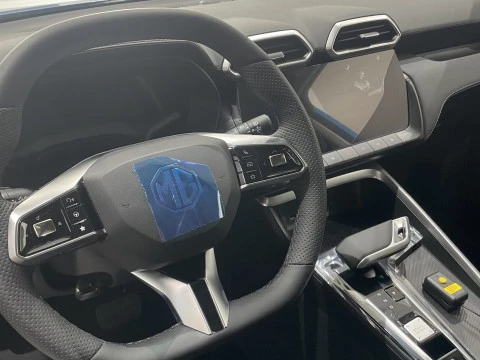 MG ZS Hybrid+ LUXURY