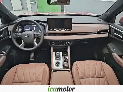 Mitsubishi Outlander PHEV First Edition 4WD