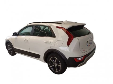 Kia Niro 1.6 GDi HEV 104kW (141CV) Concept