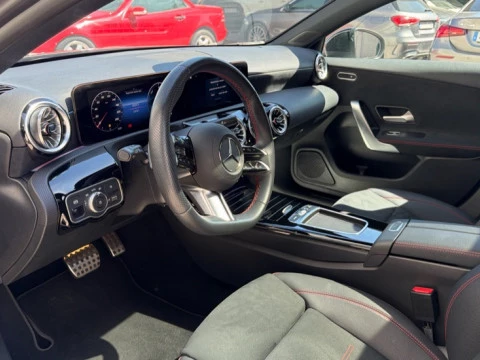 Mercedes-Benz Clase A  250 e Compacto con tecnología híbrida EQ