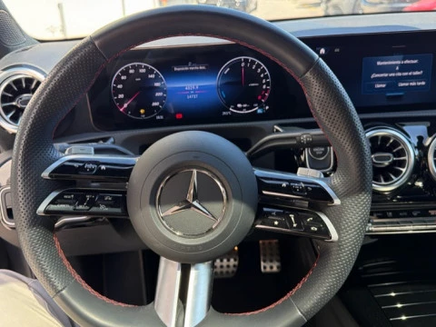 Mercedes-Benz Clase A  250 e Compacto con tecnología híbrida EQ