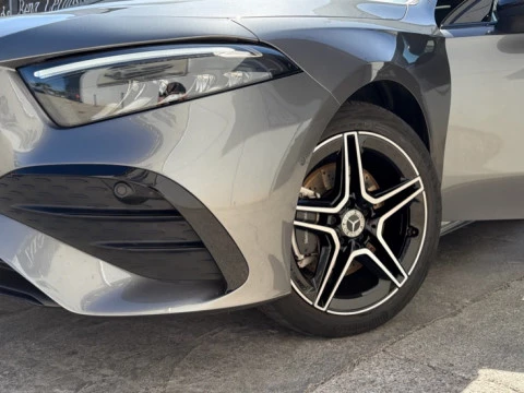 Mercedes-Benz Clase A  250 e Compacto con tecnología híbrida EQ