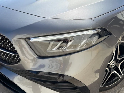 Mercedes-Benz Clase A  250 e Compacto con tecnología híbrida EQ