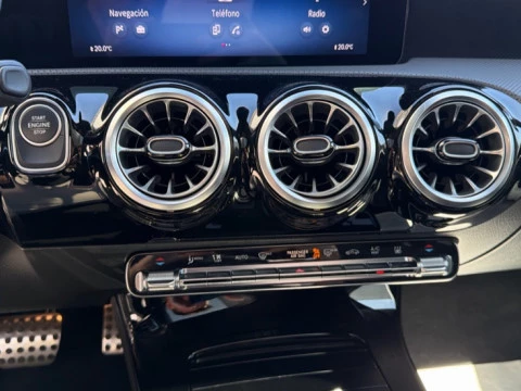 Mercedes-Benz Clase A  250 e Compacto con tecnología híbrida EQ
